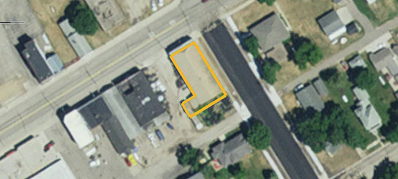114 5th E St