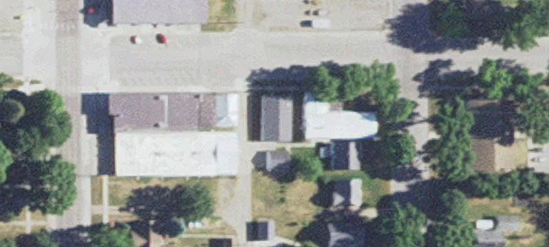 130 Cedar E Ave
