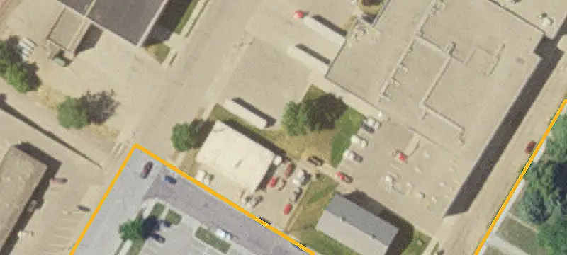 609 Main St
