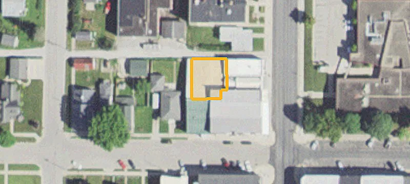 213 Main SW St