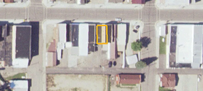 1009 Broadway