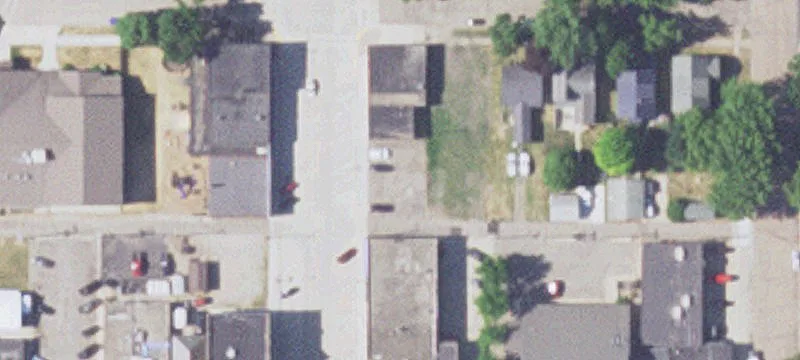 216 4th St