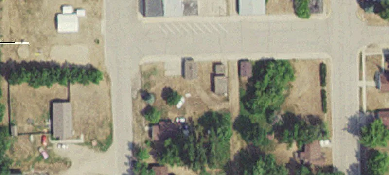 104 2nd E Ave