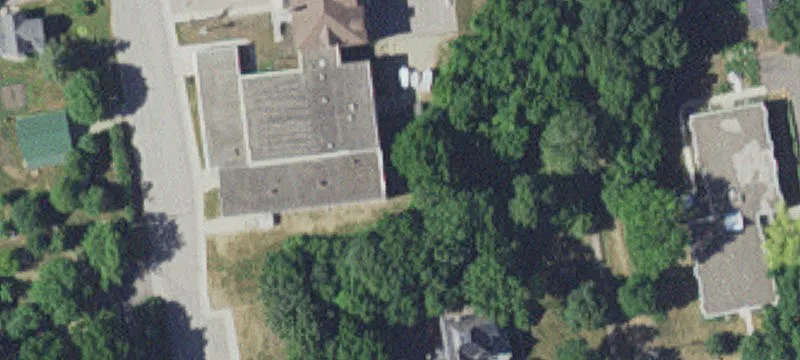 123 8th St