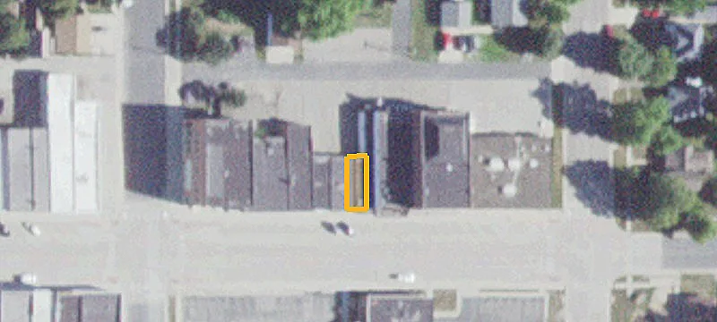 28 Main St