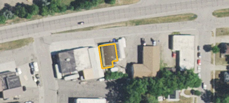 916 Litchfield SE Ave
