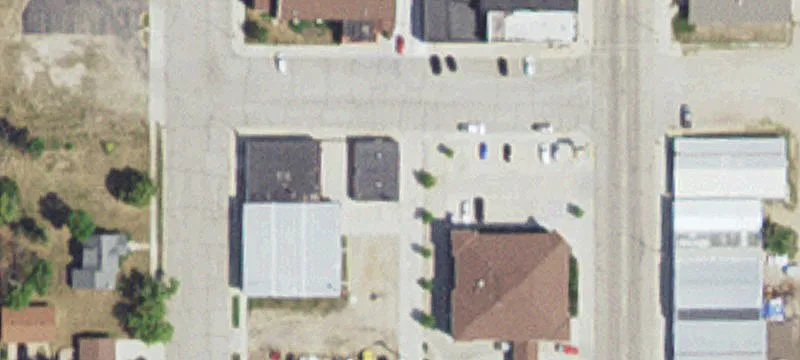 111 2nd SW St