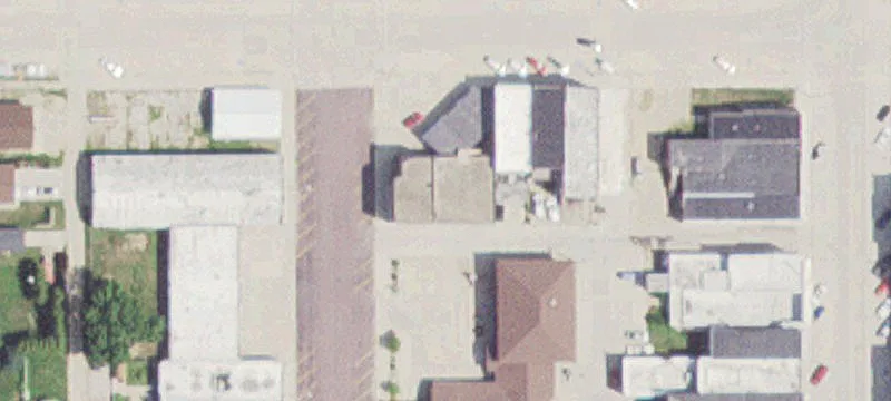 17 1st SW Ave