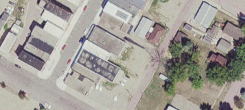136 3rd St
