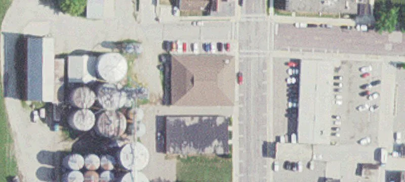 203 3rd NW Ave