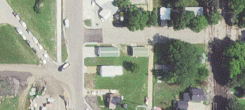 120 2nd E St