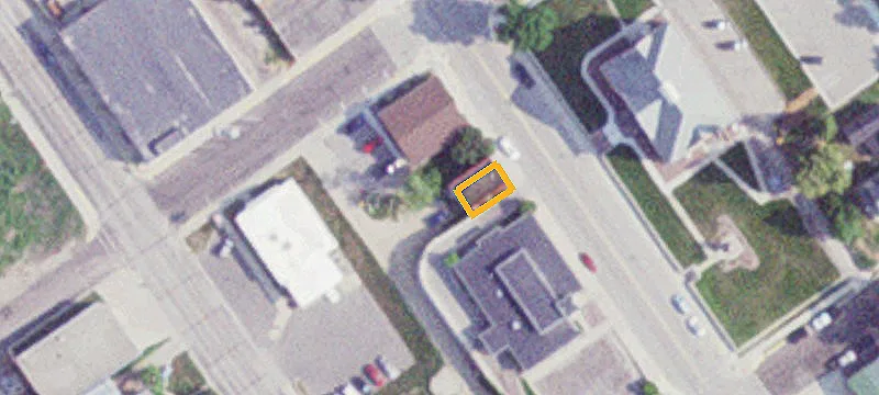 17 2nd SE St