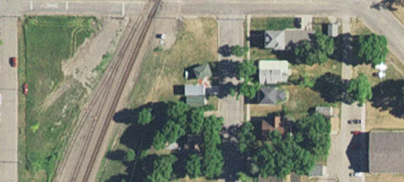 161 3rd W Ave