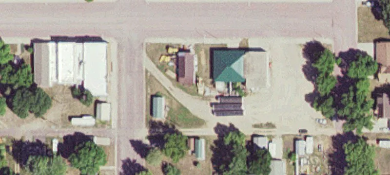 303 America St