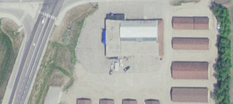906 Hwy 32nd S