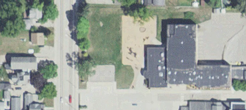 721 Oak Ave