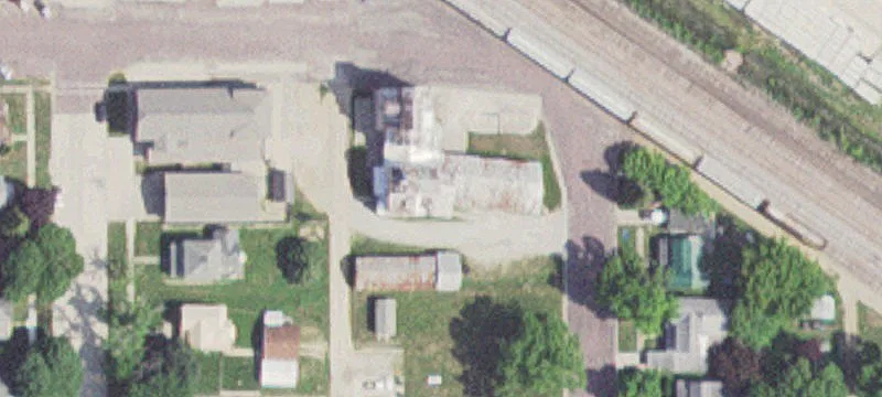100 2nd SE Ave