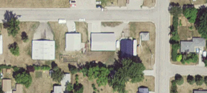 415 Strander Ave