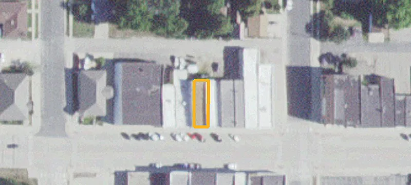 24 Main St