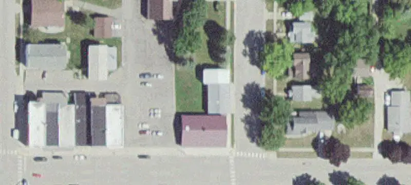 103 Grand E Ave