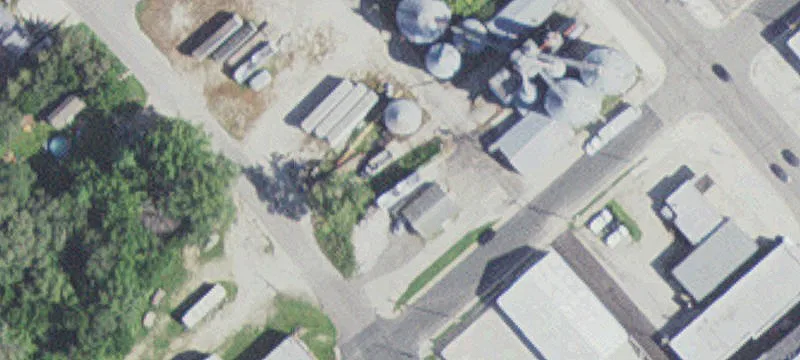 25 1st SW St