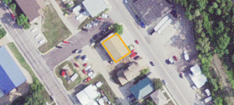 215 2nd SE St