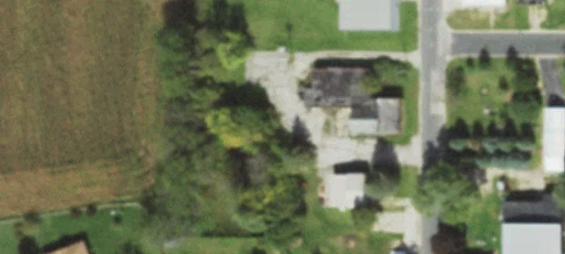 135 2nd NW Ave