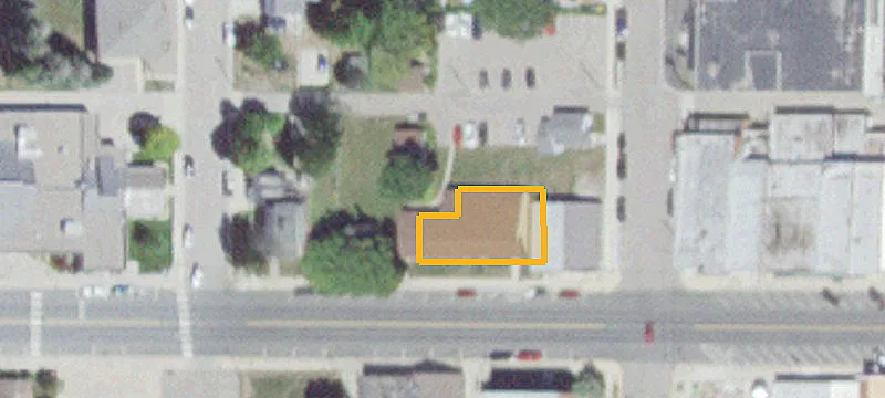 305 Main St