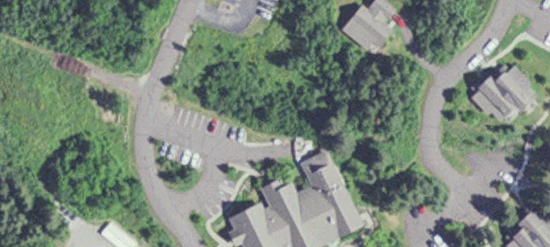 596 Larsmont Way