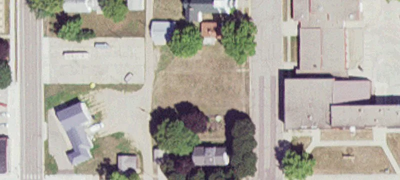 726 Ash Ave