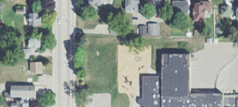 715 Oak Ave