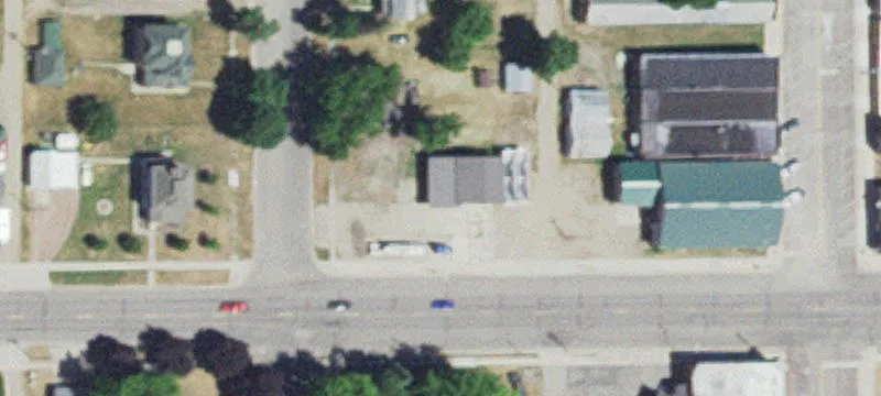 221 Maple St