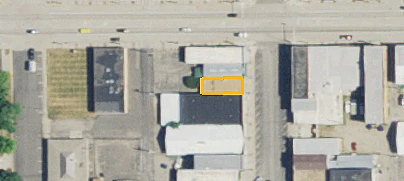 106 9th S St