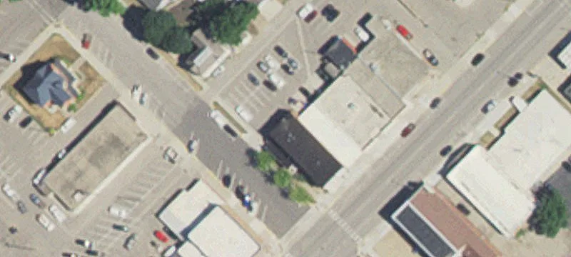 204 Saint Olaf N Ave