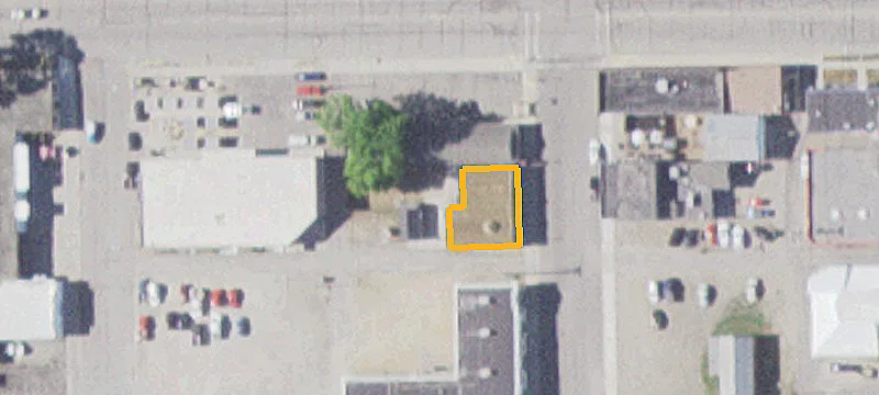 1221 Greeley N Ave