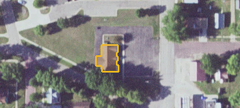2500 Maple Ave