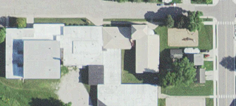201 Bartlett W St