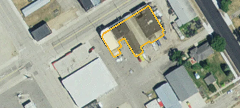 102 5th E St