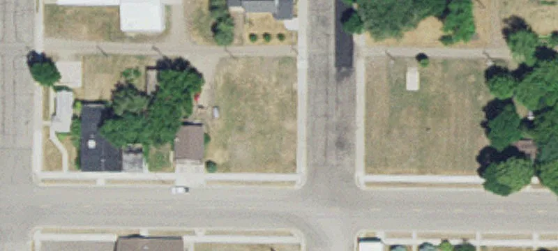 307 2nd W Ave