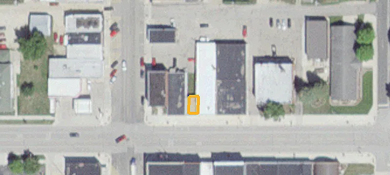 318 Main St