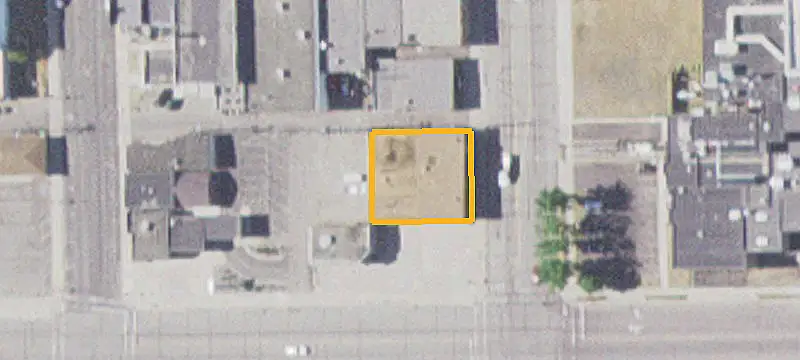 1005 Hennepin N Ave