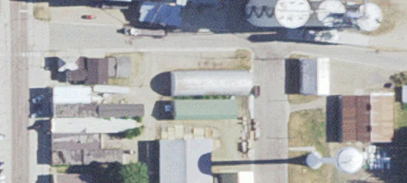 100 2nd W St