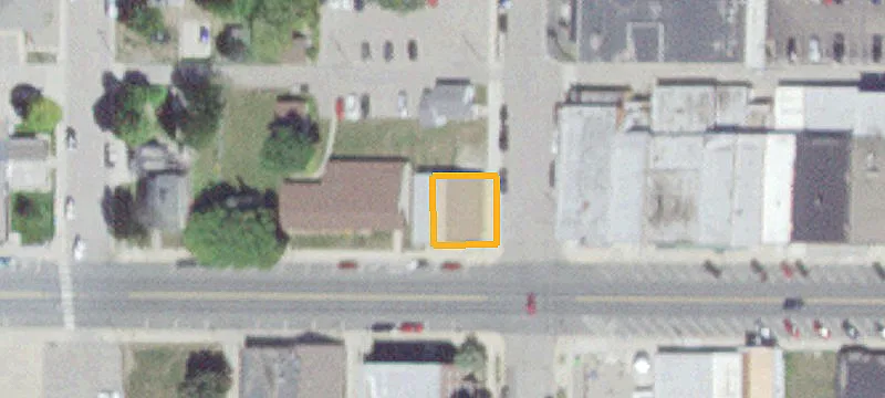 303 Main St