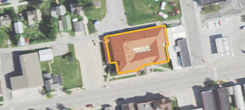 172 Main St