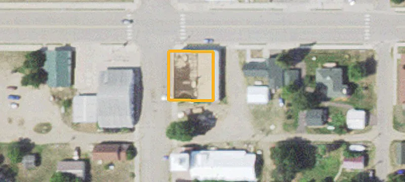 300 Main St