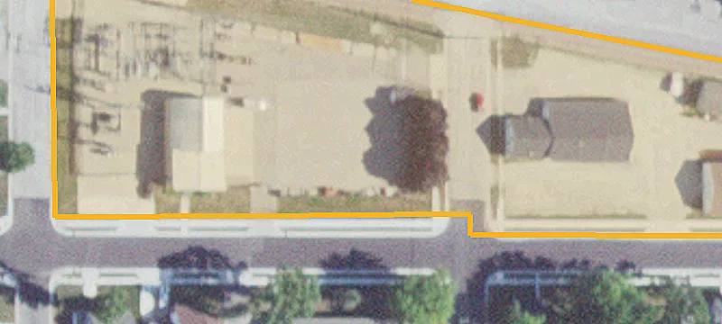 13 1st SW Ave