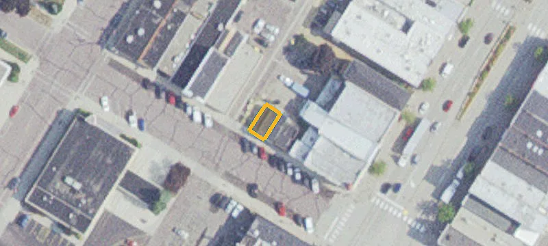 211 Nassau St