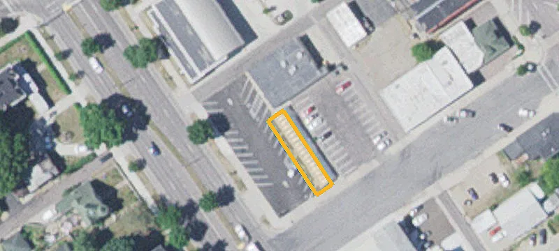 15 Broadway St