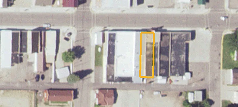 919 Broadway