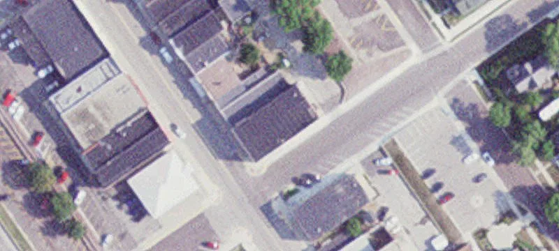 104 2nd NW St